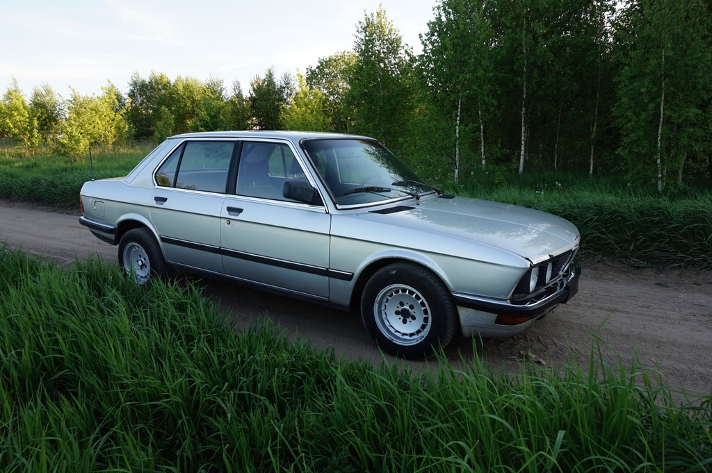 Klasyk Bmw E28 2.4TD ,524TD Szyberdach  83rok