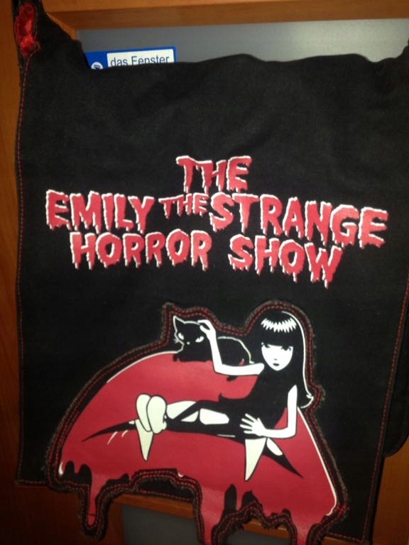 Torba goth The Emily The strange horror show