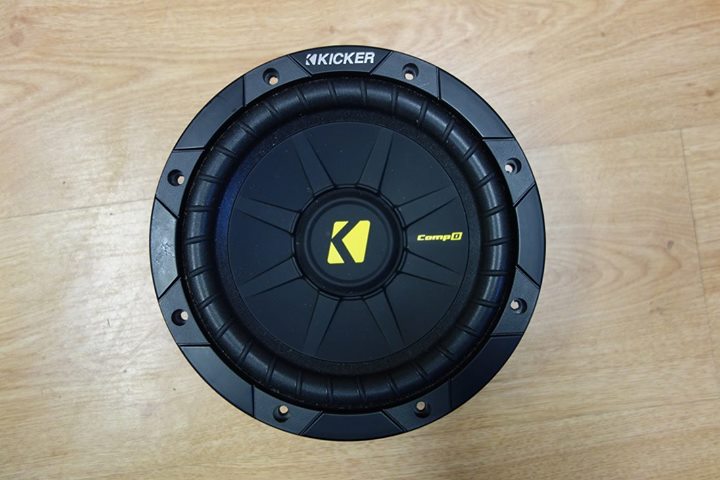 Kicker Comp D4