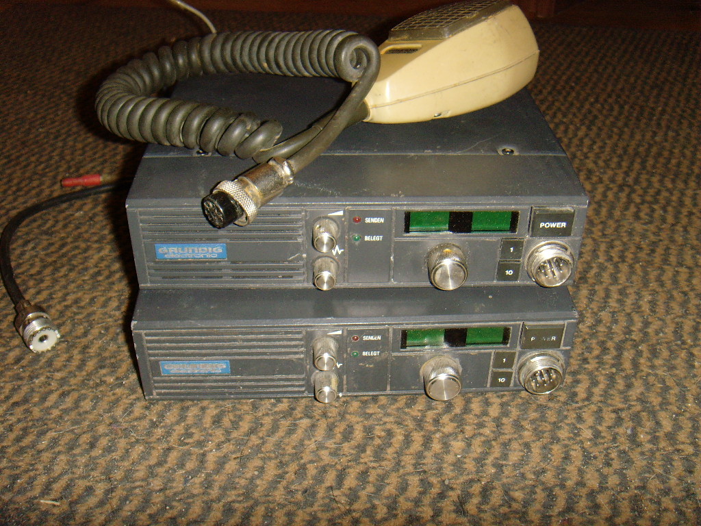 GRUNDIG CB radio 2szt. 
