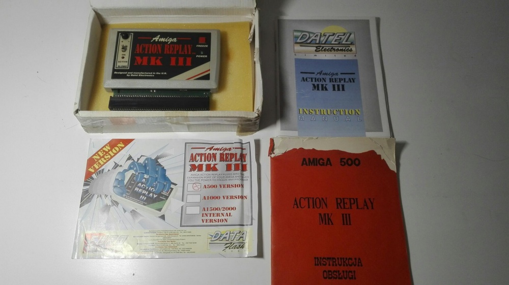 Amiga Action Replay MK III box