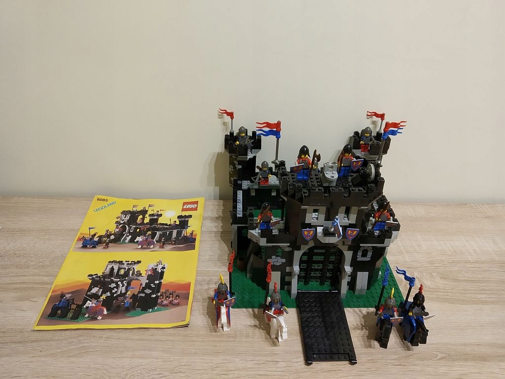 Lego castle 6085 Black Monarch's Castle