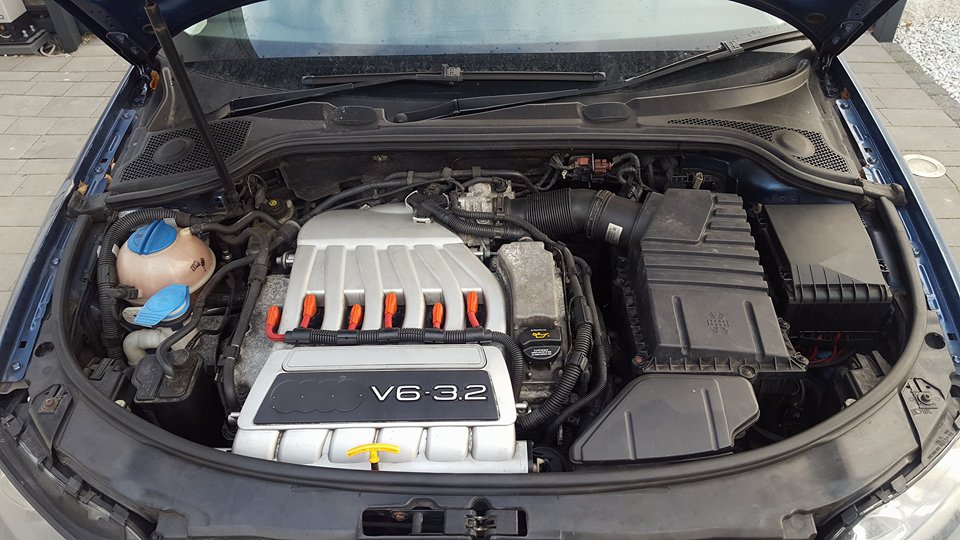 Silnik Audi A3 TT VW Golf V R32 3.2 V6 250KM BDB