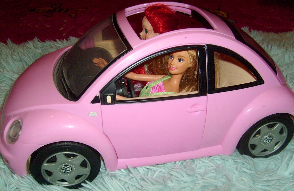 Mattel Barbie Różowy Samochód Garbus VW Beetle