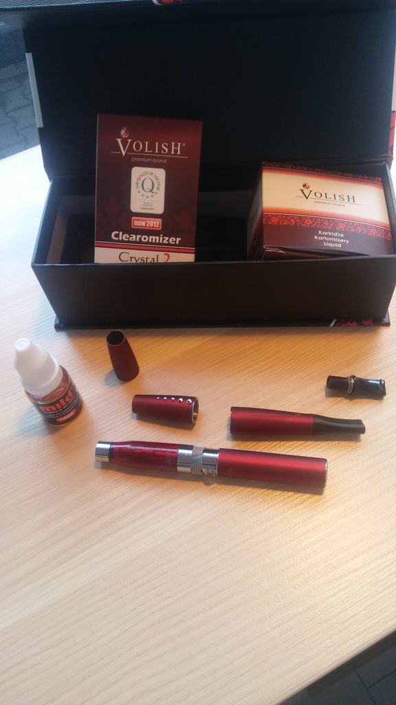 E-papieros Volish Lady Cherry