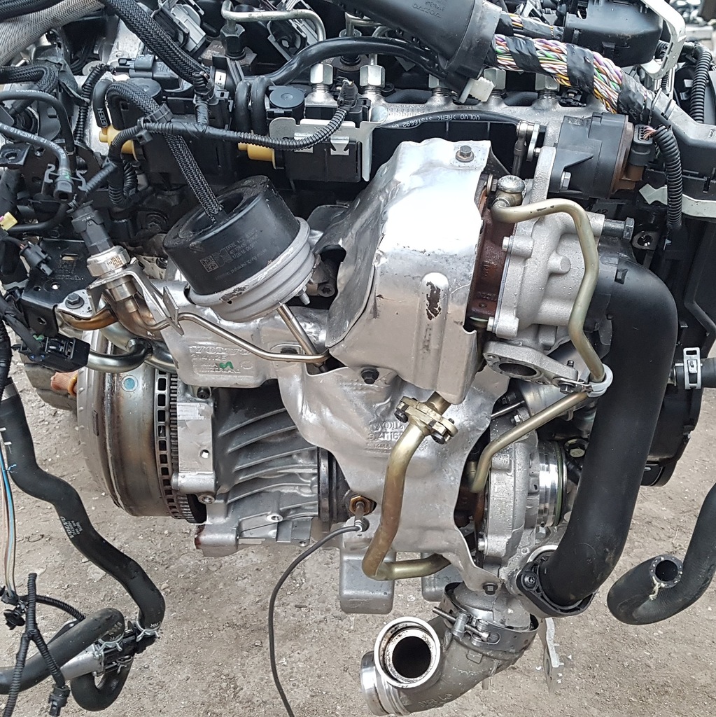 Volvo XC90 D5 D4204T11 silnik kompletny jak Nowy 7348442313 oficjalne archiwum Allegro