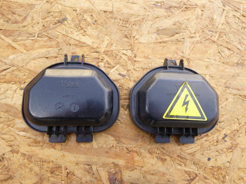 AUDI A4 B5 LIFT XENON ZAŚLEPKA DEKIEL LAMPY PRZÓD