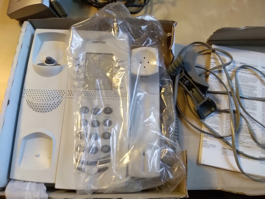 nowy telefon stacjonarny Astra Dialog 4220