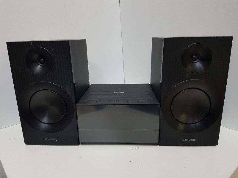 MINI WIEŻA SAMSUNG MM-J330 +DWA GŁOŚNIKI