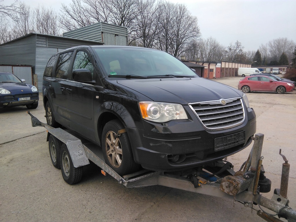 CHRYSLER GRAND VOYAGER RT 08 PANEL SUFITOWY SCHOWE