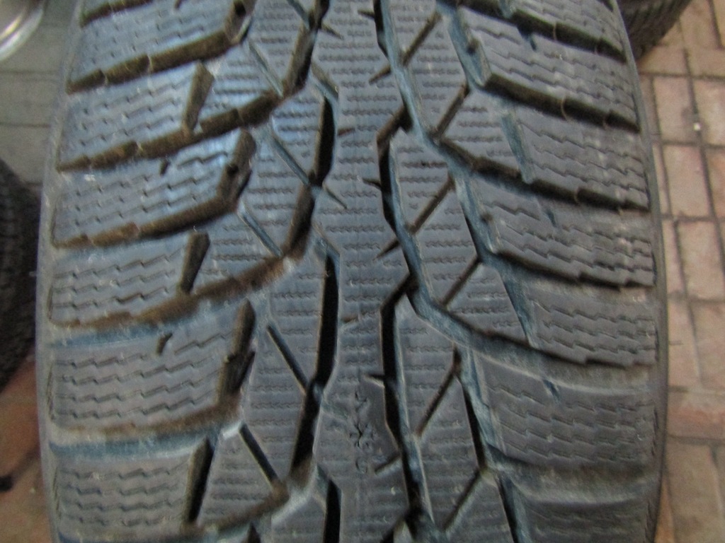 205/ 50 17 NOKIAN WR D 4   8 mm