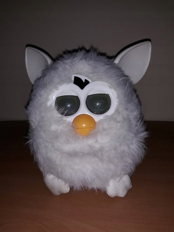 Furby Hasbro interaktywny mówiący, w pełni sprawny