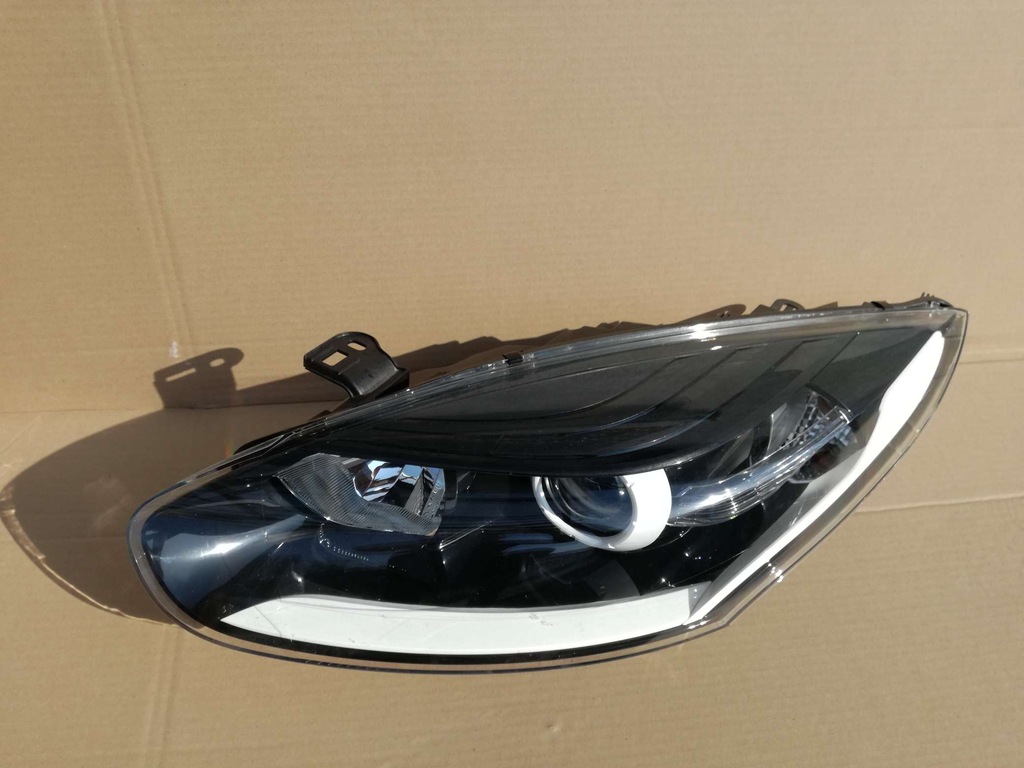 REFLEKTOR LAMPA RENAULT MEGANE RS III 2013-2016