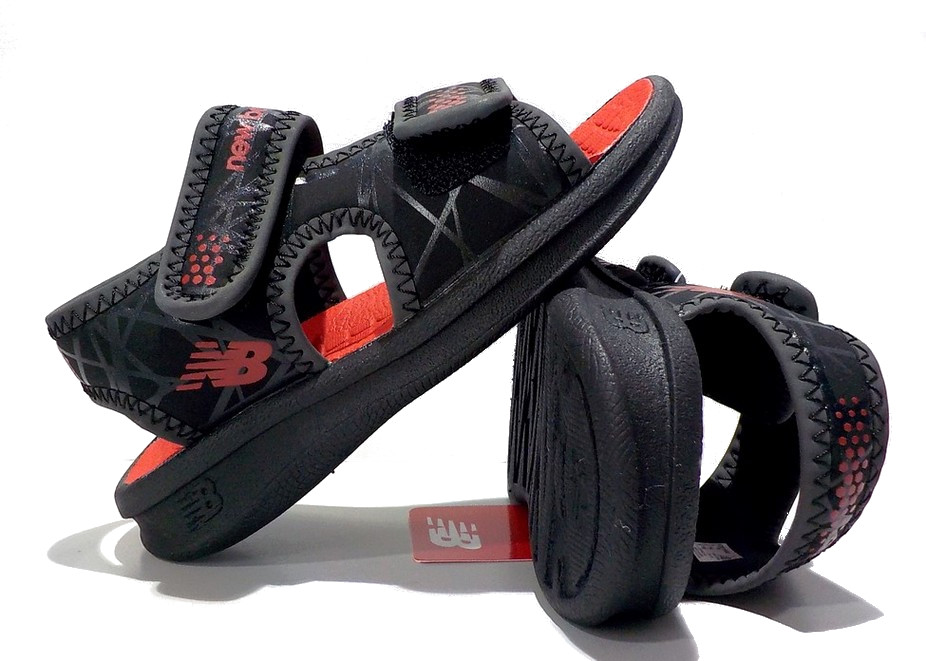 New Balance sandały czarne czerwony K2031BRD 22,5