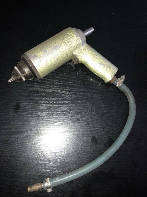 Pistolet maszyna do kolcowania opon