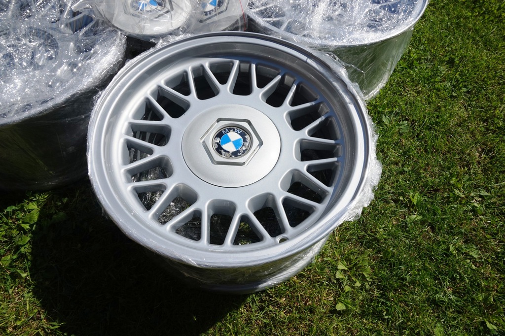 BMW E31 840 850 oryginalne felgi 7,5x16 ET15 NOWE 