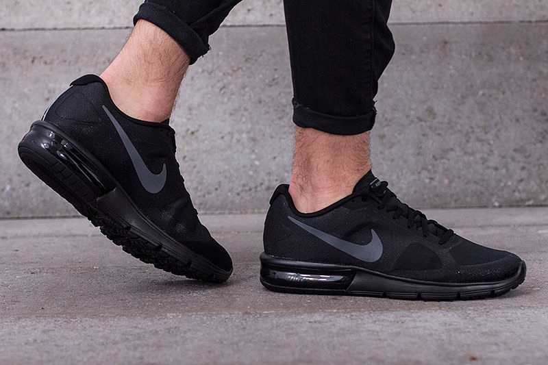 nike air max sequent 2 90 nightgazer 70 shox