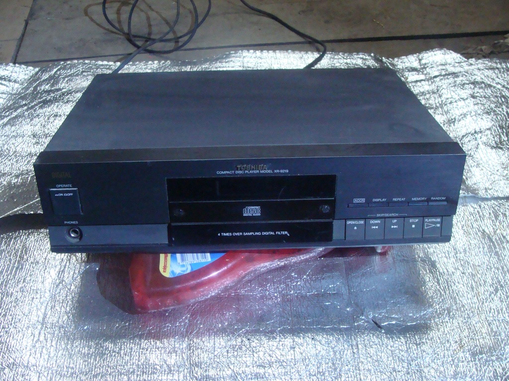 Odtwarzacz CD Toshiba XR-9219