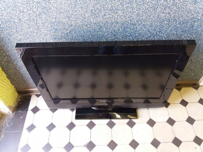 TV LCD NORDMENDE N3202LB 32 CALE BEZ PILOTA!