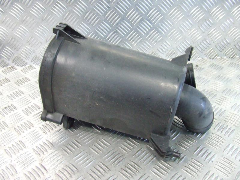 AUDI A2 1.4 OBUDOWA FILTRA POWIETRZA 8Z0129607C - 7130022815 AUDI A2 1.4 OBUDOWA FILTRA POWIETRZA 8Z0129607C - 7130022815