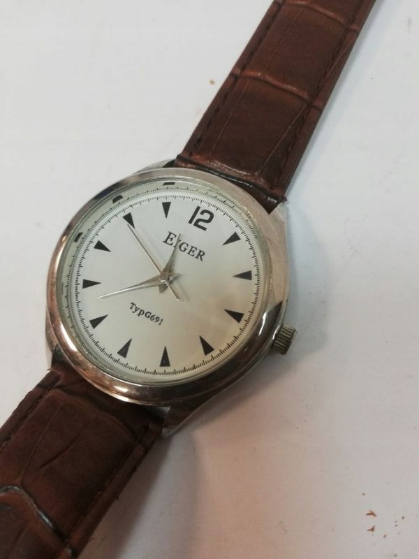 ZEGAREK EIGER