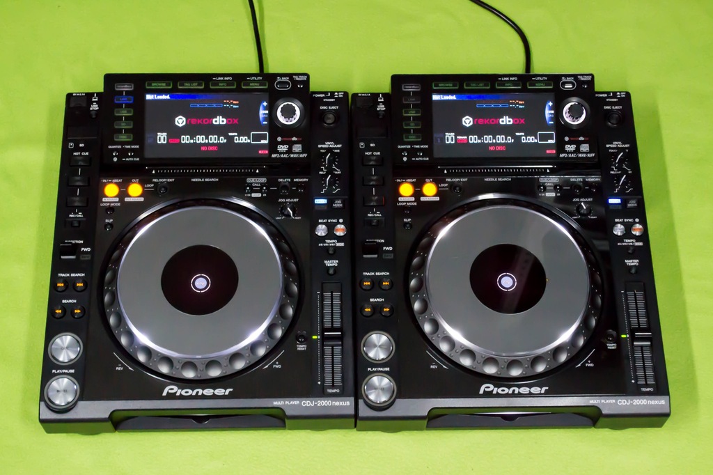 2 X PIONEER CDJ 2000 NEXUS GWARANCJA CDJ2000NXS