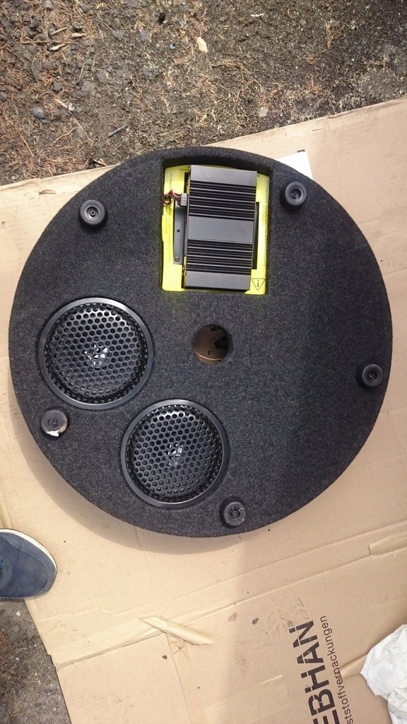 SUBWOOFER GLOSNIK W KOLO HELIX VW GOLF VII GTI 7361510219 oficjalne