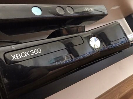 Sprzedam xbox 360 jak nowy