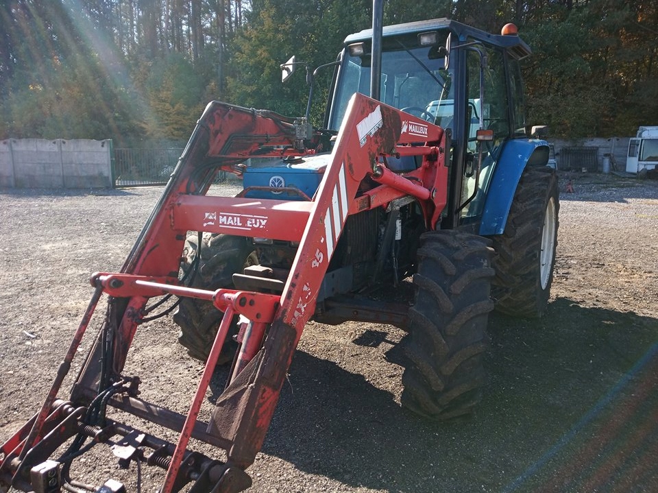Ciągnik Rolniczy New Holland 6640