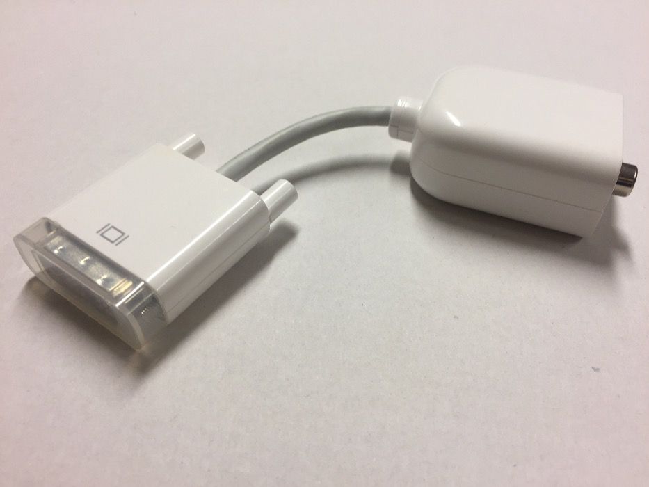 Apple DVI to Video アダプタ M9267G A - その他