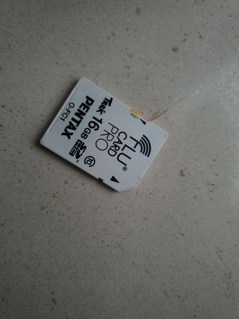PENTAX FLUCARD PRO 16GB karta pamięci adapter wifi