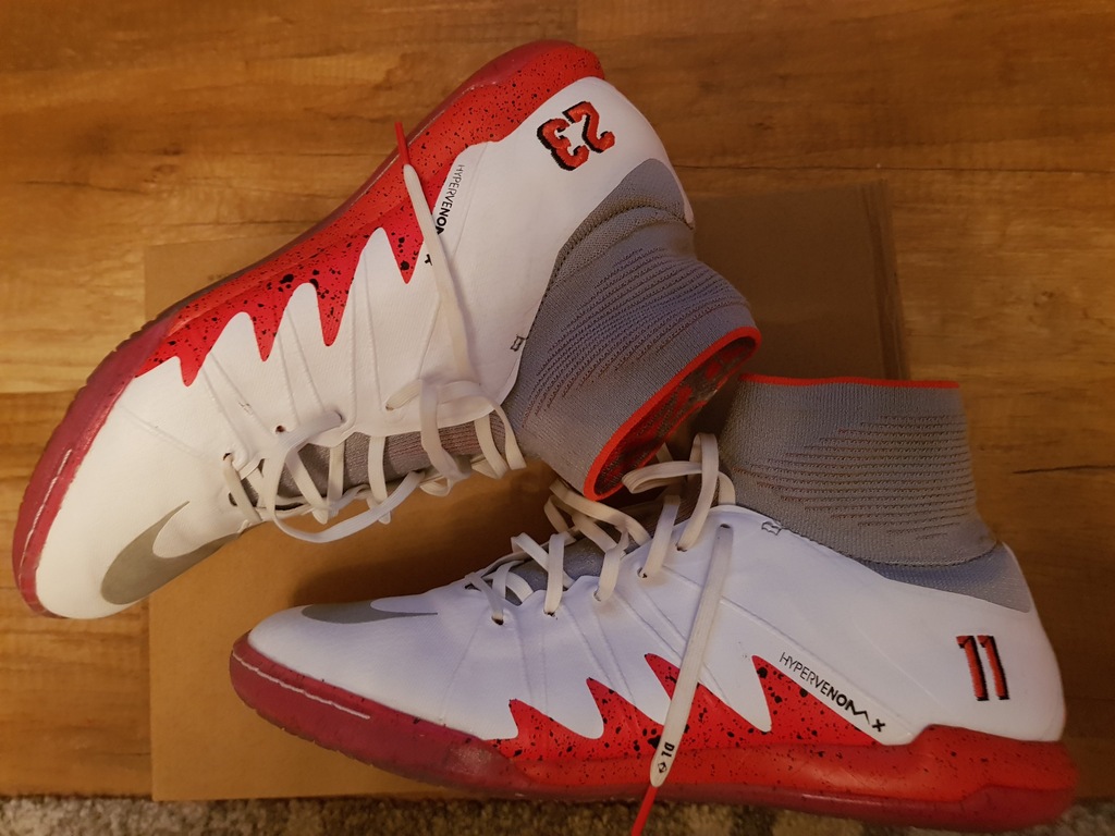 nike hypervenom 42.5