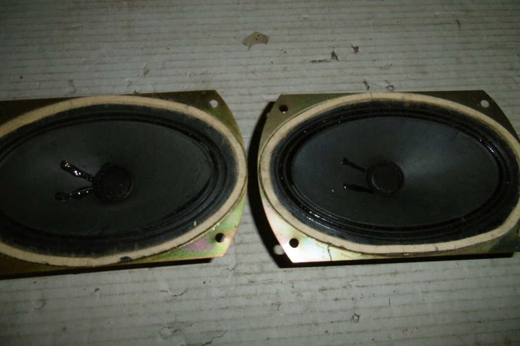 komplet głośników UNITRA GD10-16/4 4W 15 Ohm