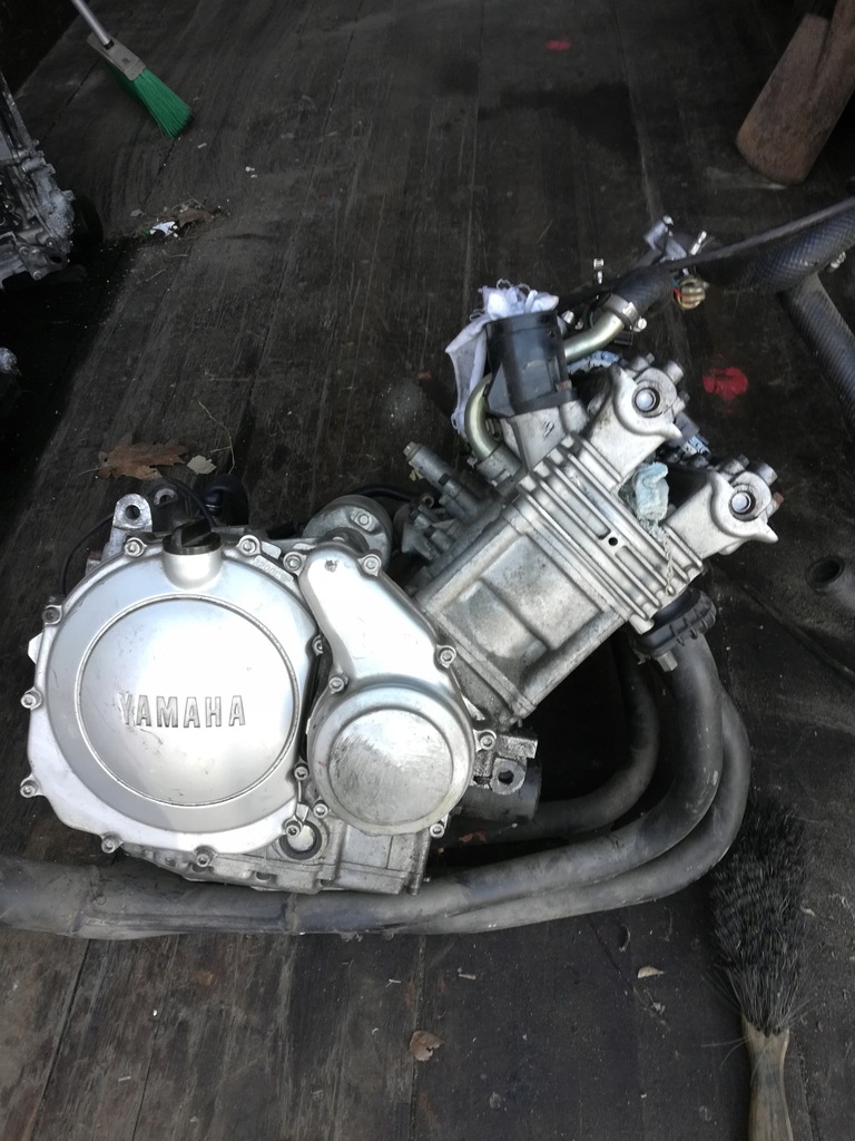 Silnik YAMAHA 3HE FZR 600