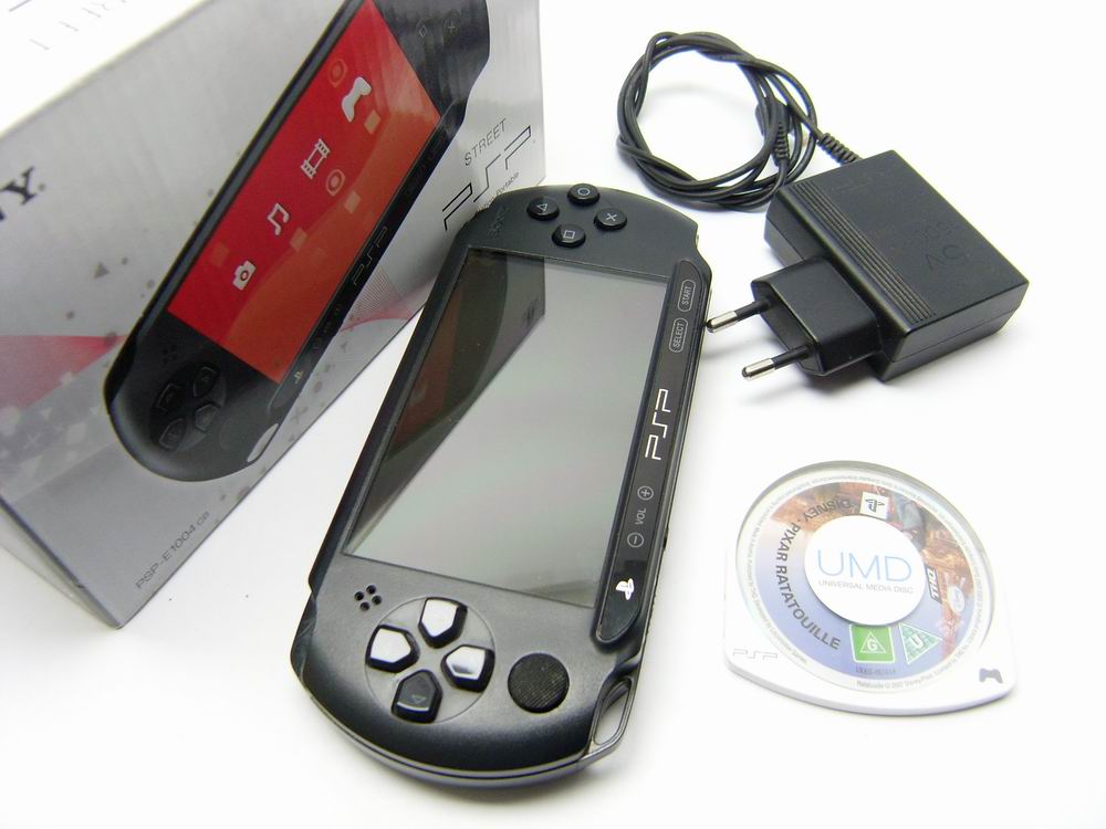 ZESTAW KONSOLA SONY PSP 1004 + 5 GRY ORYGINALNE