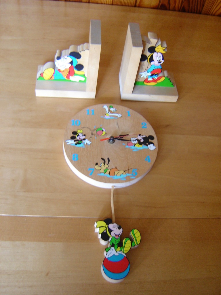 Zegar + podstawki na książki Disney z drewna