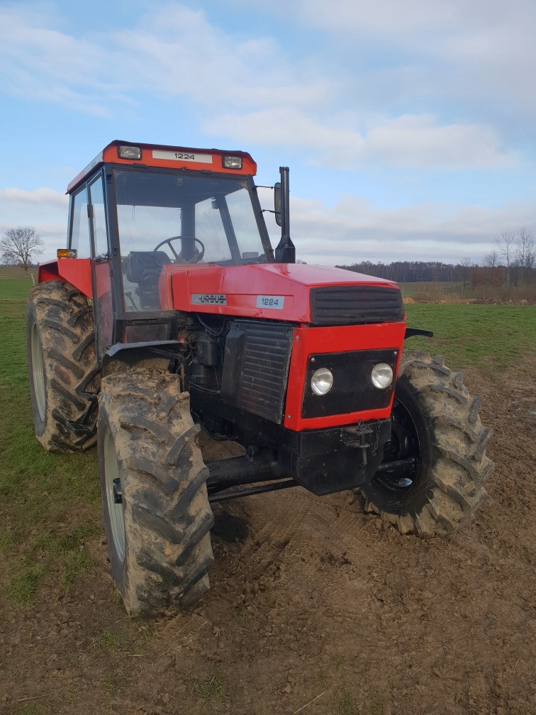 Ciągnik Ursus 1224
