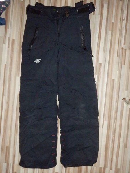 4 F spodnie narciarskie szelki 128 7-8