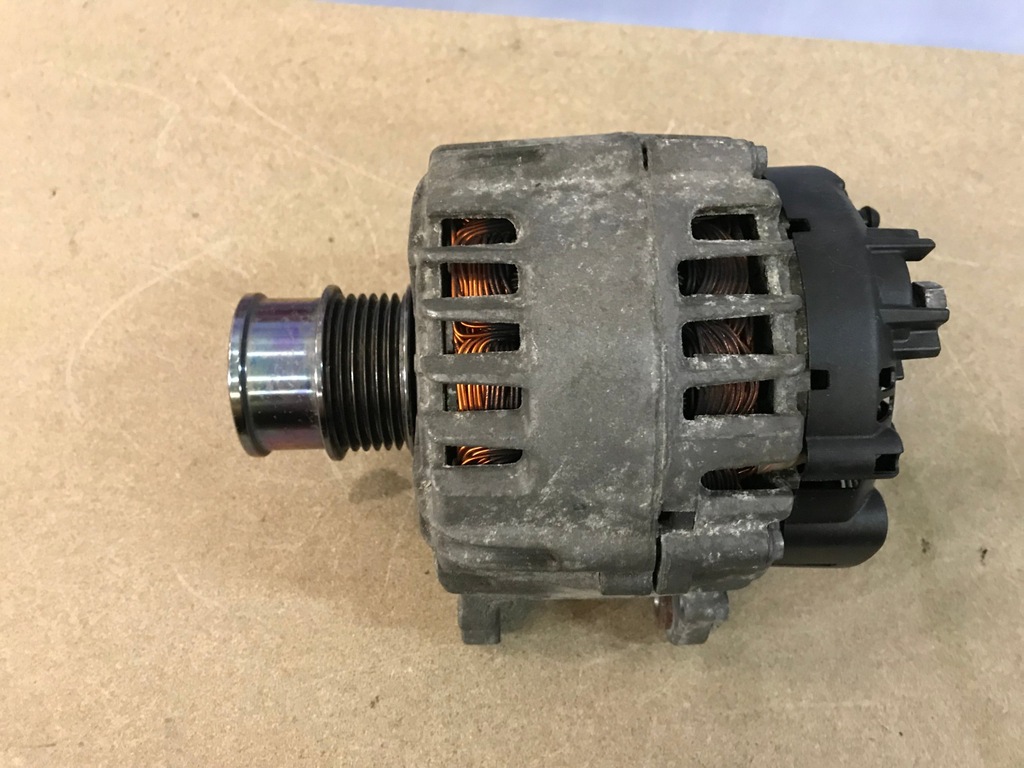 Audi A3 8V Alternator 04C903023K 140A Valeo VL2