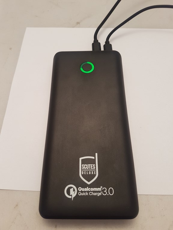 POWERBANK SCUTES DELUXE AK-QC 15600 MAH