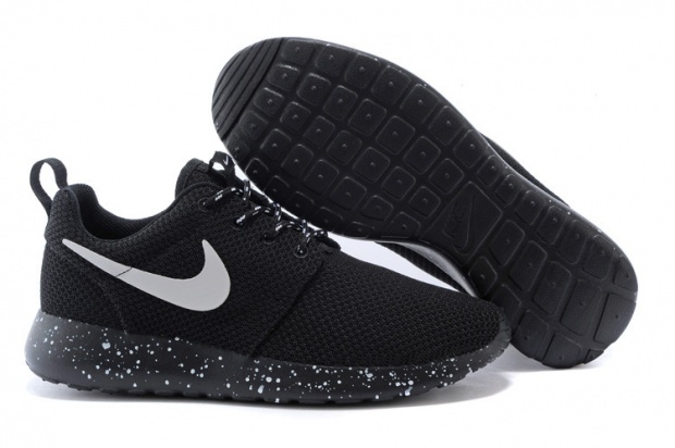 nike roshe run oreo