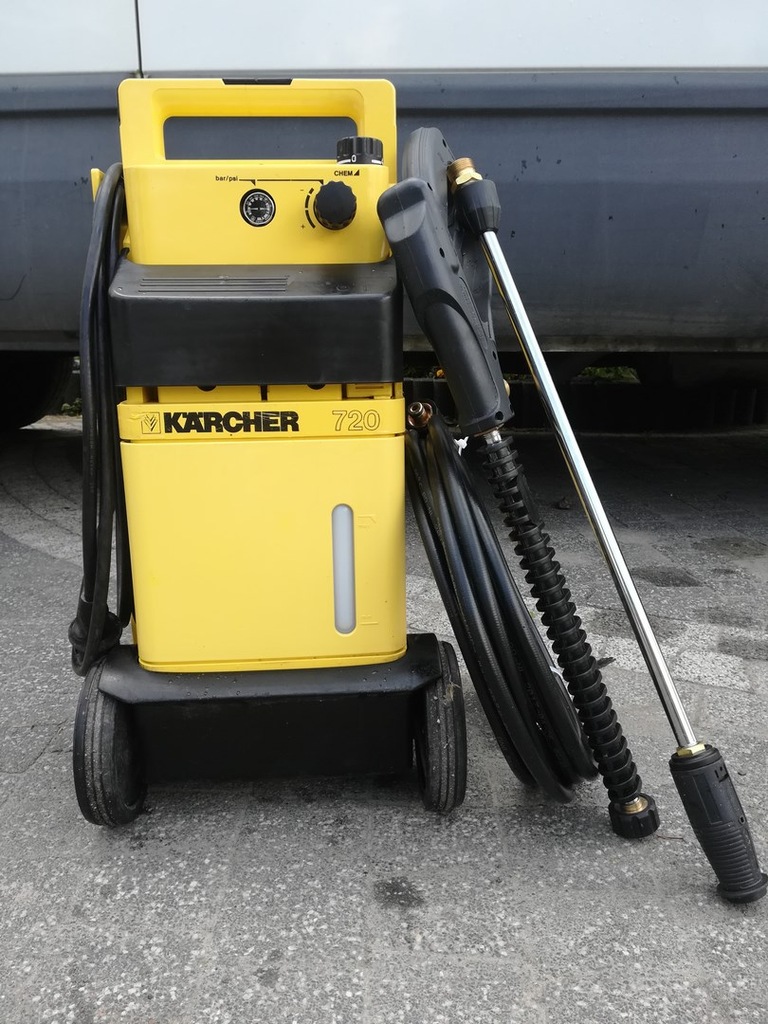 Myjka ciśnieniowa Karcher 720 MOBILE / 750 NETTO