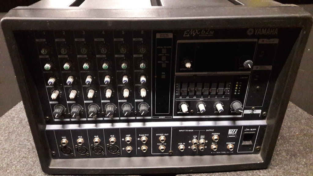 Yamaha EMX 62M powermixer