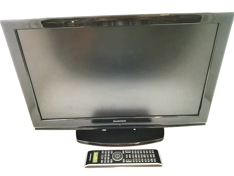 TELEWIZOR SILVERCREST LCD-TV 22102 / 22" FHD