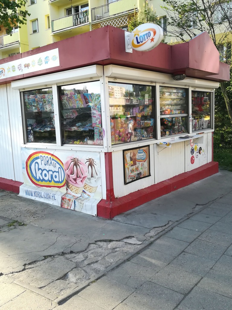 Kiosk Kolporter totolotek ruch