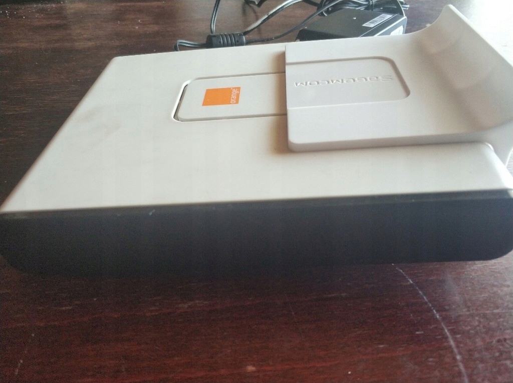 Router Sagemcom Fast 2704 WiFi WPS