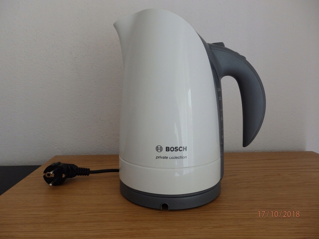 Czajnik elektryczny BOSCH Biały