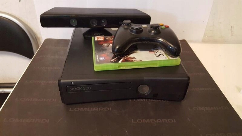 KONSOLA XBOX 360 SLIM 4GB + KINECT