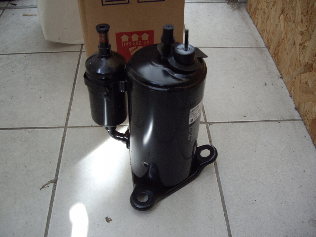 Kompresor sprężarka LG GK141PAA 2520UGHP2AA