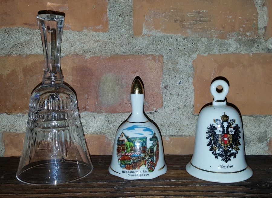 Dzwonki kolekcjonerskie 3 szt porcelana kryształ